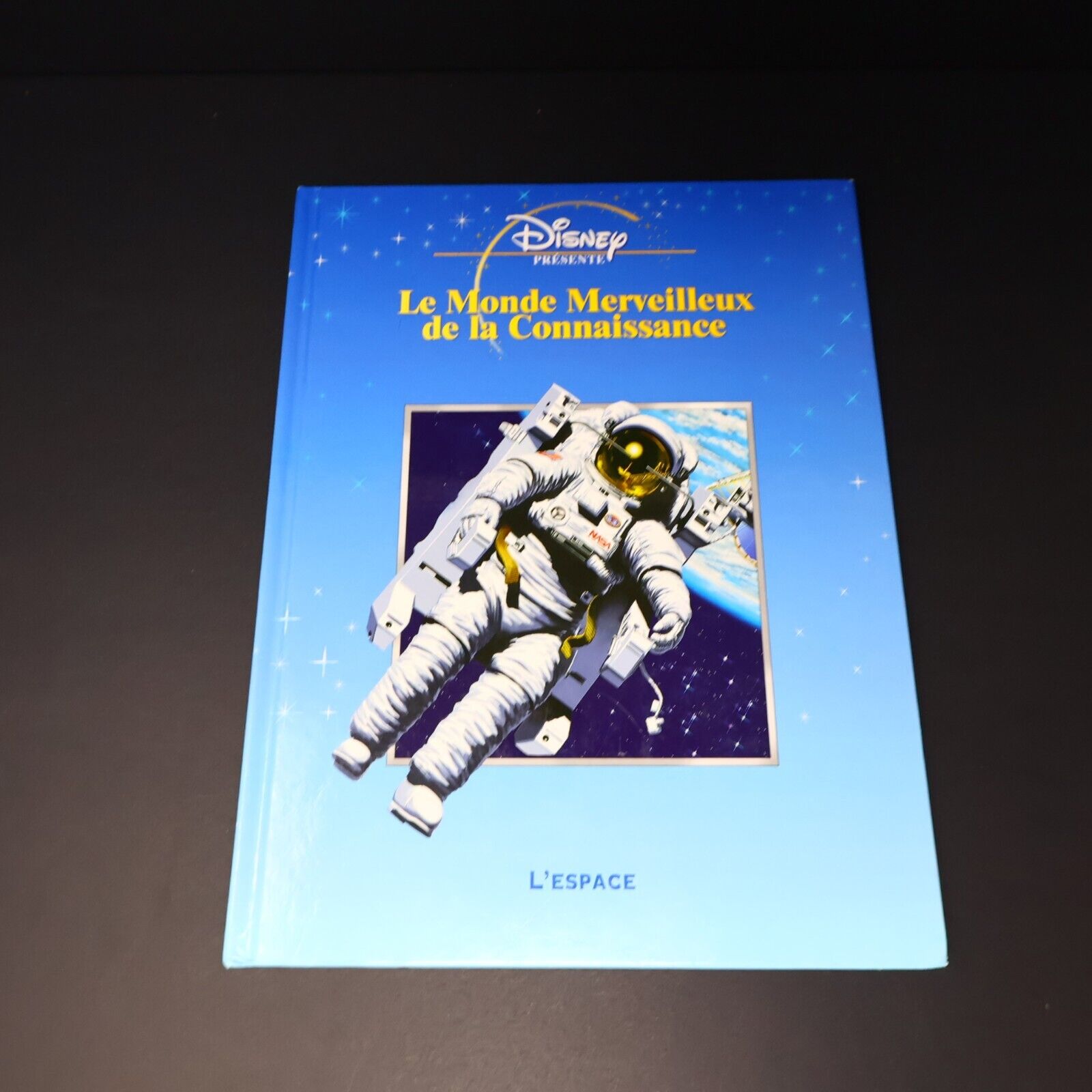 Lot 7 Livres Le Monde Merveilleux de la Connaissance Enfants Disney Français HC