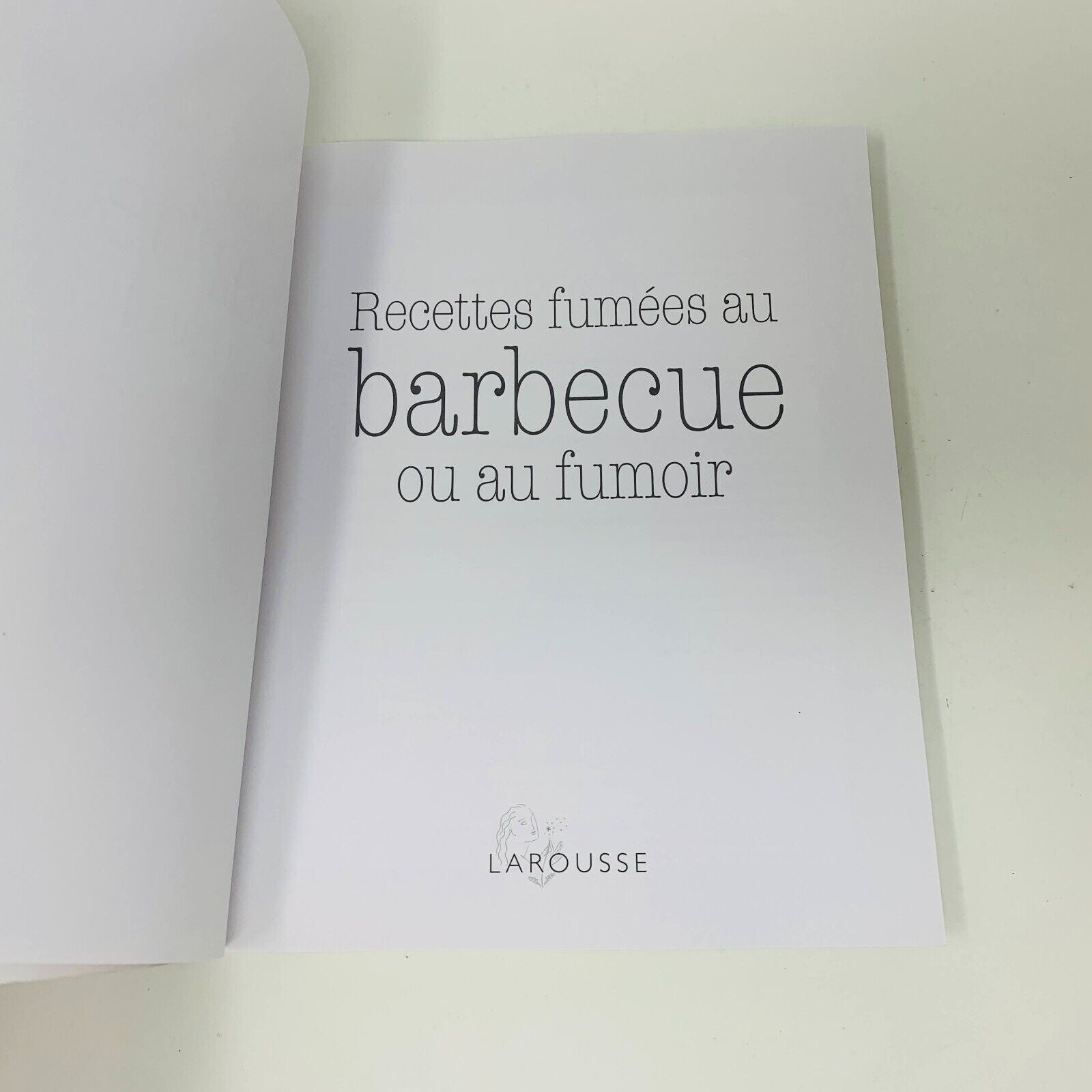 2012 Recettes Fumées au Barbecue ou au Fumoir Larousse/Weber Livre Cuisine BBQ