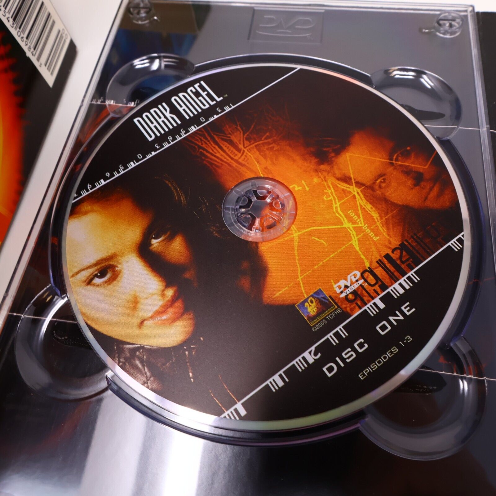Dark Angel #1-2 DVD Complete Series James Cameron English/Français L'Ange Noir