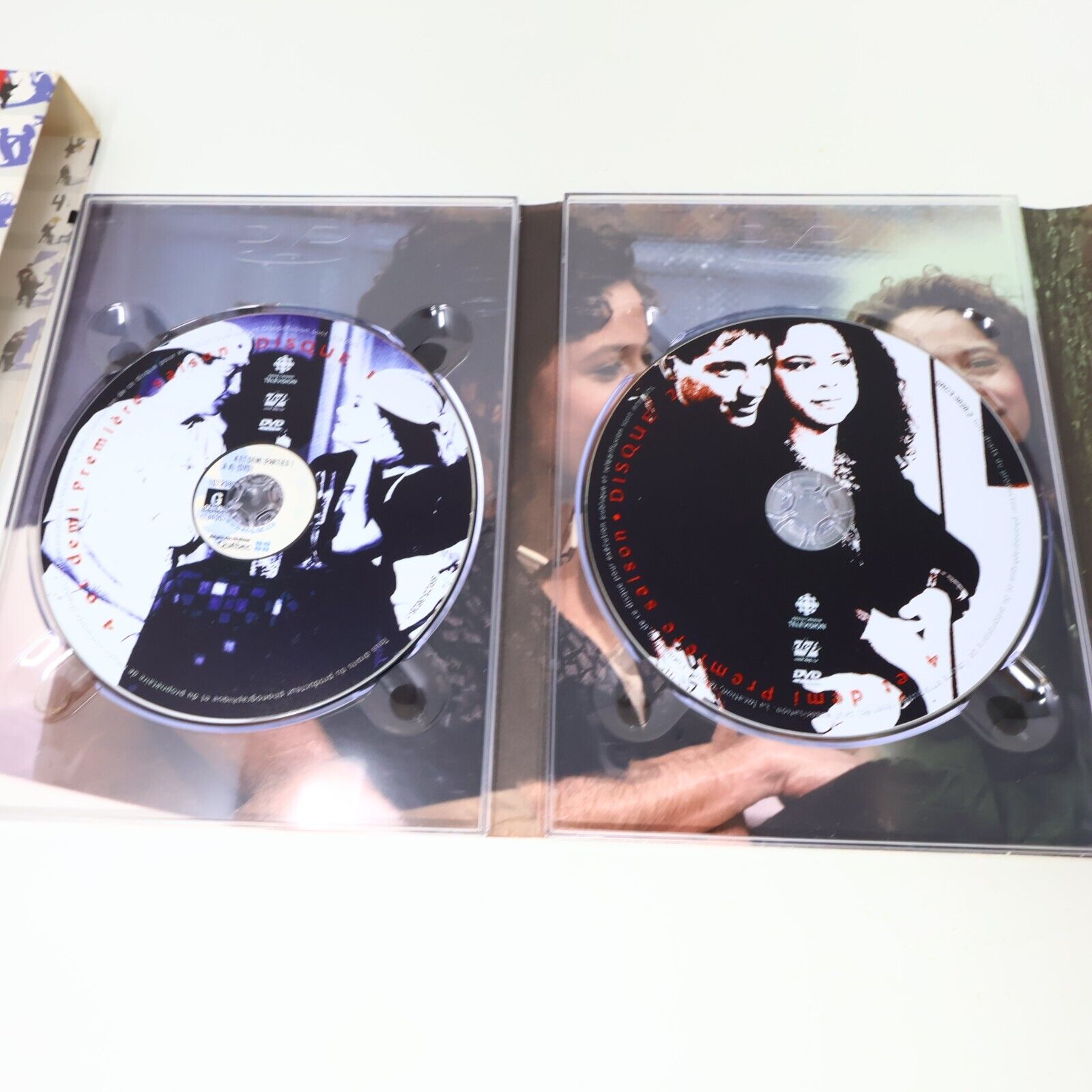 Lot 4 et Demi Saisons 1 & 2 DVD Testés Français Region 1 Télé Isabelle Brossard