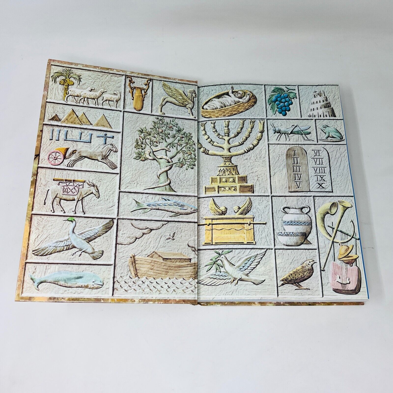 The Children's Bible by Golden Books Hardcover Old/New Testament Color for Kids
