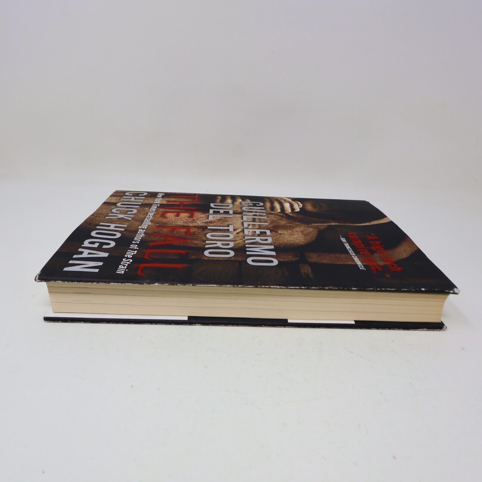 The Strain Trilogy #2 The Fall Guillermo Del Toro Chuck Hogan 2010 1st Print