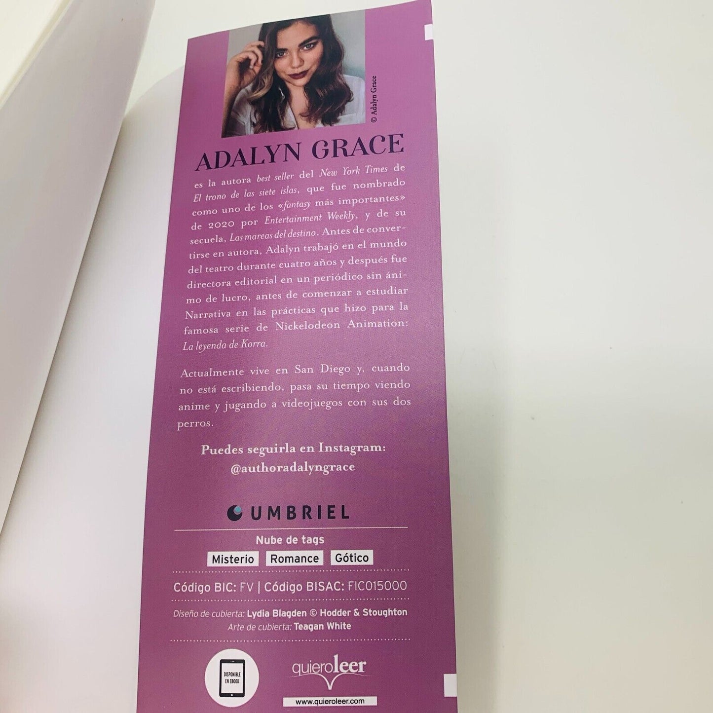 2023 Belladonna Umbriel Paperback Book by Adalyn Grace in Spanish Libro Español