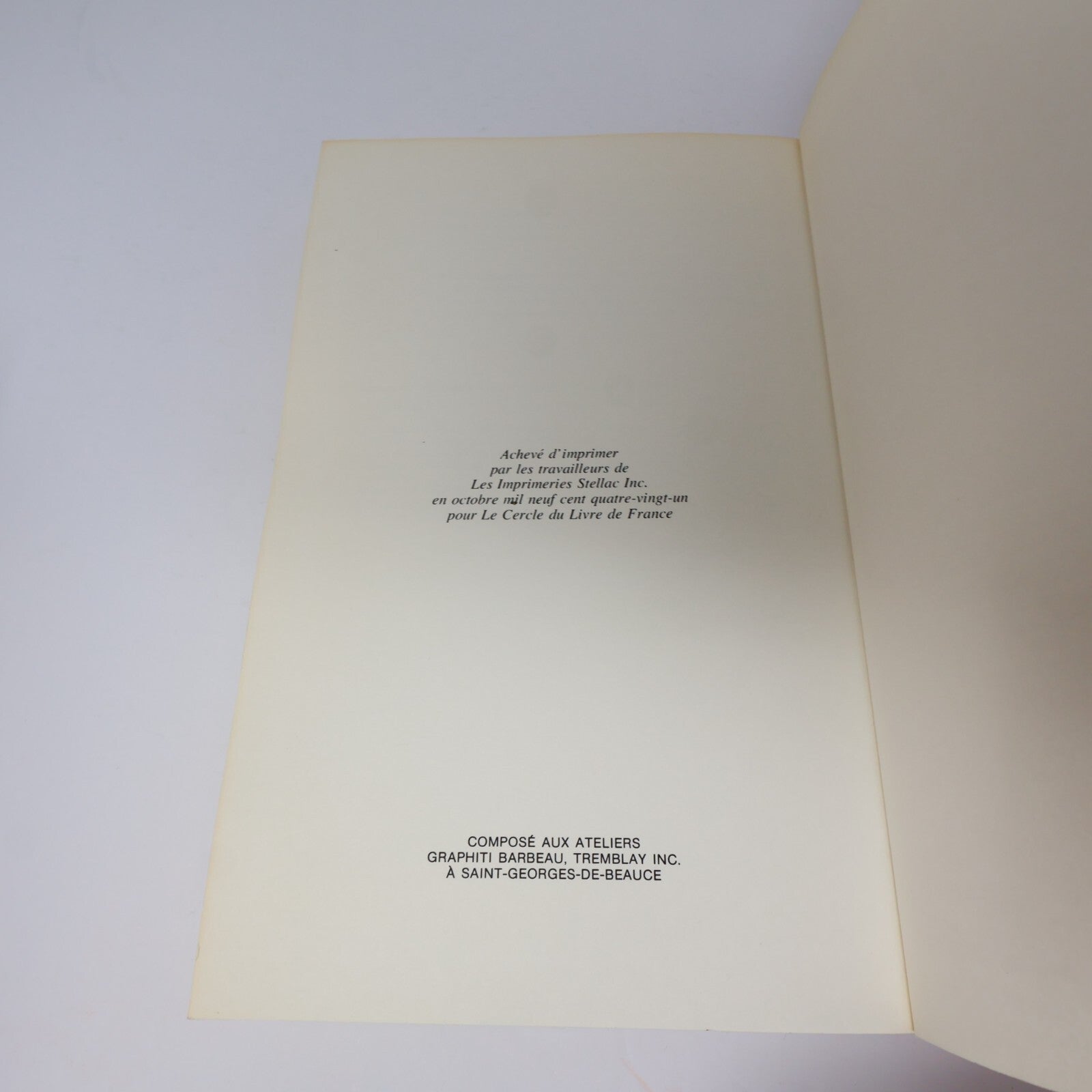 Alice Parizeau Lot 5 Livres Les Lilas Fleurissent à Varsovie/Une Femme Roman PB