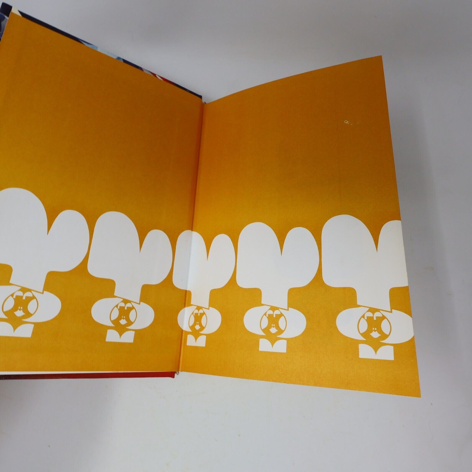 1975 Le Livre de Recettes Châtelaine Hélène Julien Cuisine Maclean-Hunter 70s HC