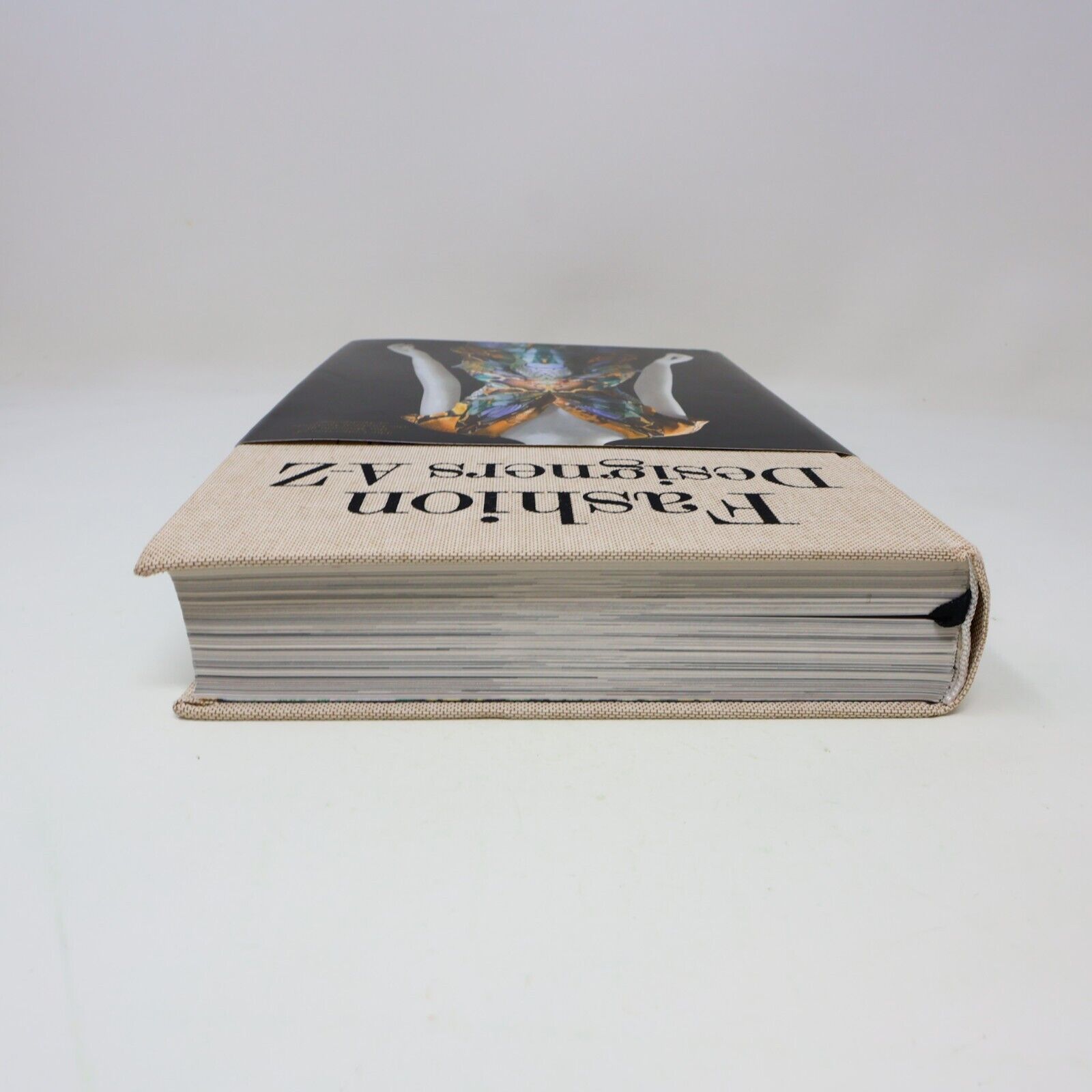 2018 Fashion Designers A-Z Taschen Hardcover HC Fashion History Photography Book