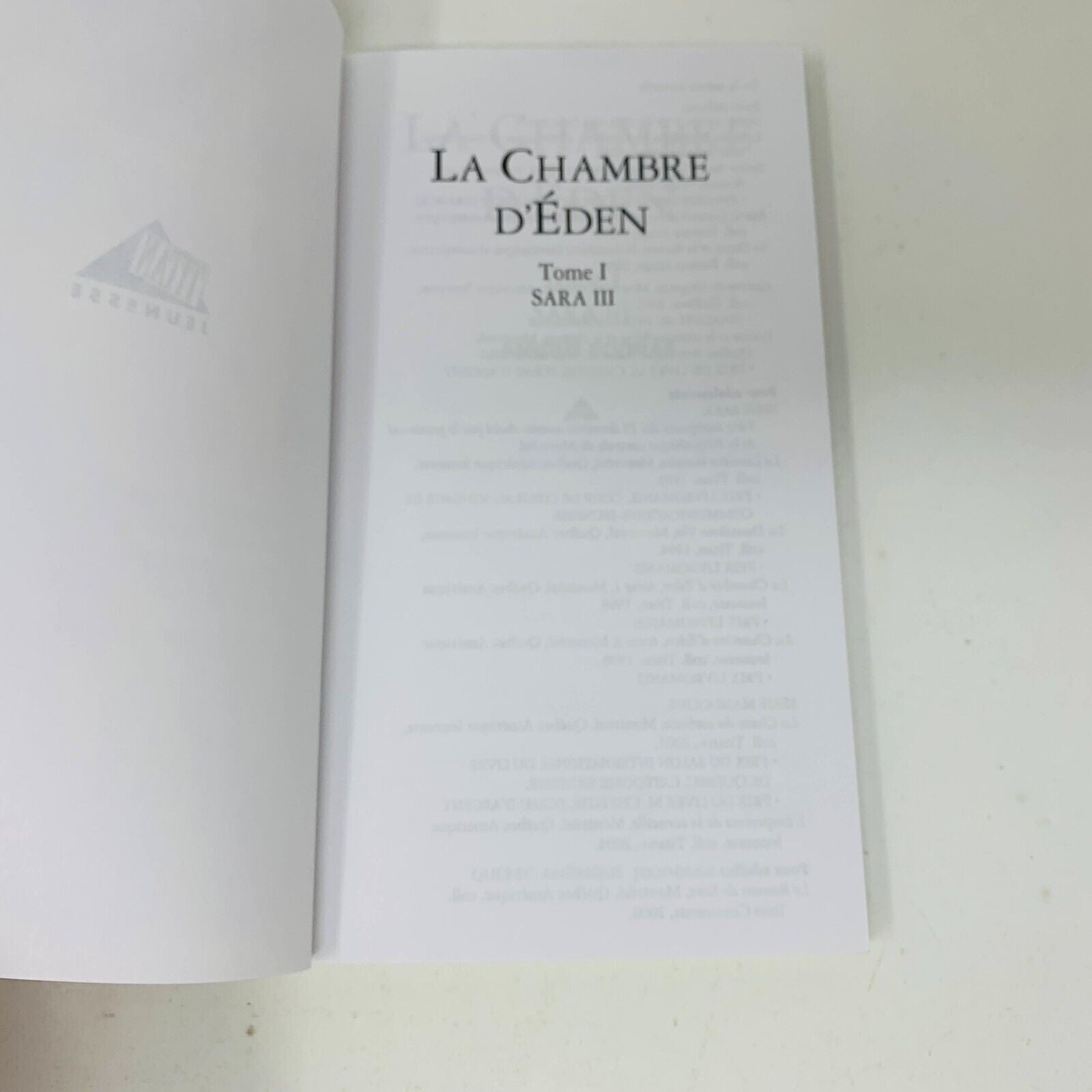 La Chambre d'Éden/Lumière Blanche/Deuxième Vie Titan Anique Poitras Lot 4 Livres