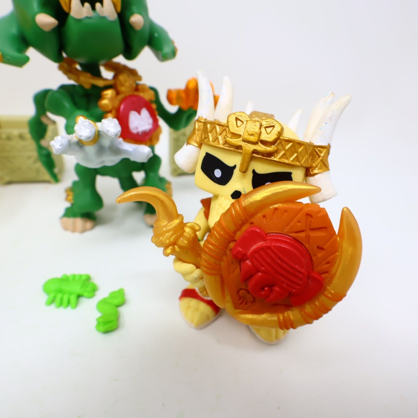 Lot of 4 Treasure X Kings Gold Figures Infernog Gold Nuckles Ivory Slicer Moose