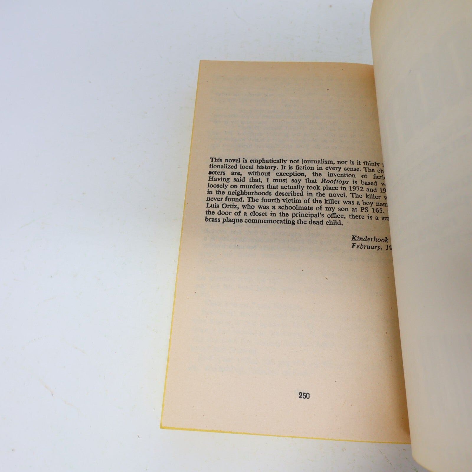 1982 Rooftops Tom Lewis Signet Mystery Thriller Crime 2nd Print Paperback Book