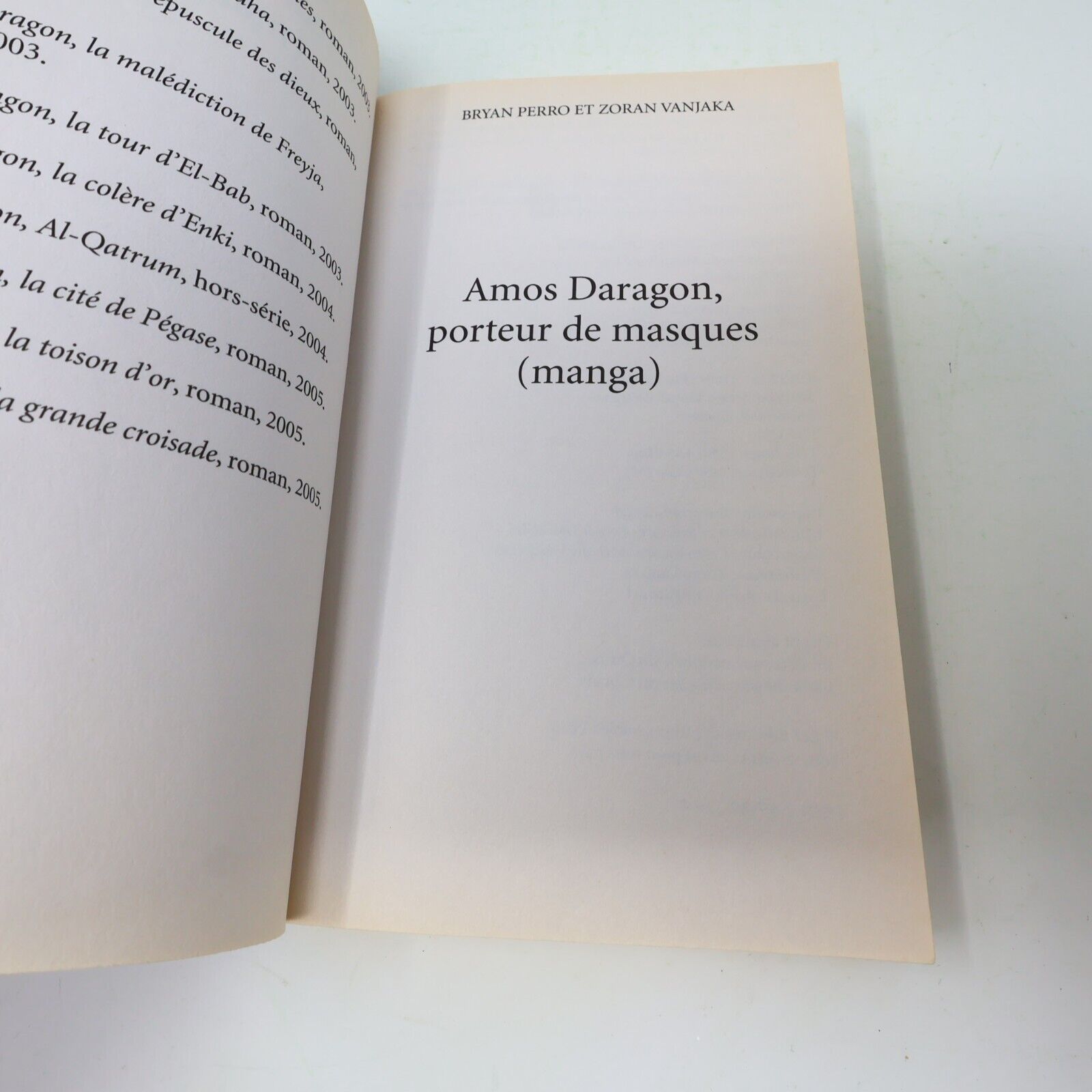 Amos Daragon Porteur de Masques Manga Bryan Perro Zoran Vanjaka 2005 Français PB