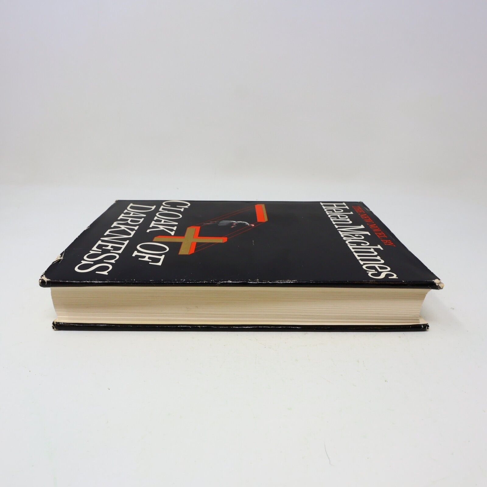 1982 Cloak of Darkness Helen Macinnes Thriller Mystery Espionage Harcourt Book