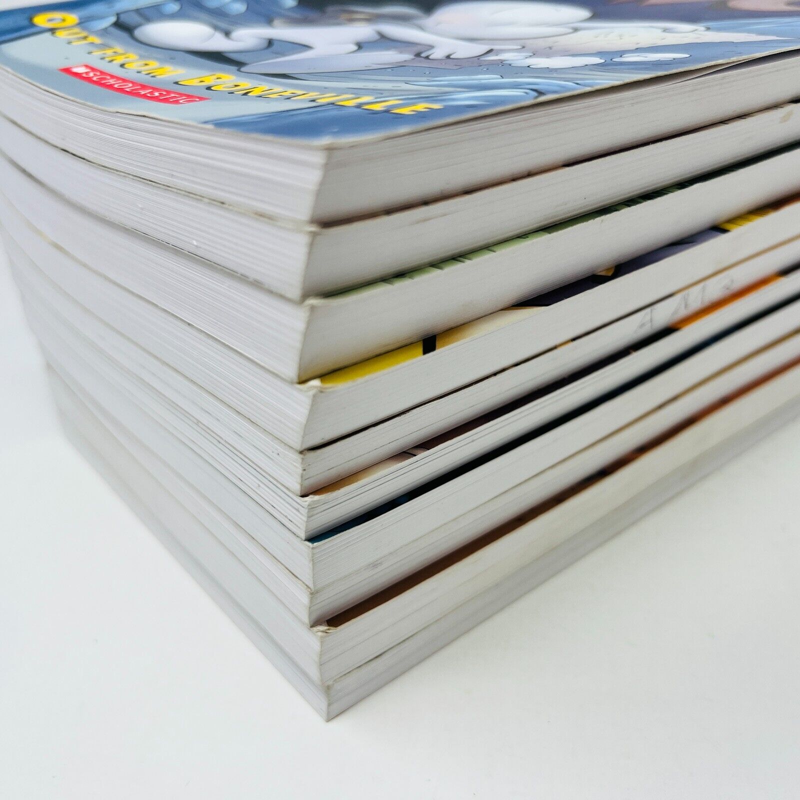 Lot of 10 Bones by Jeff Smith Paperback Scholastics Comics 1-9 + Rose Set Bundle