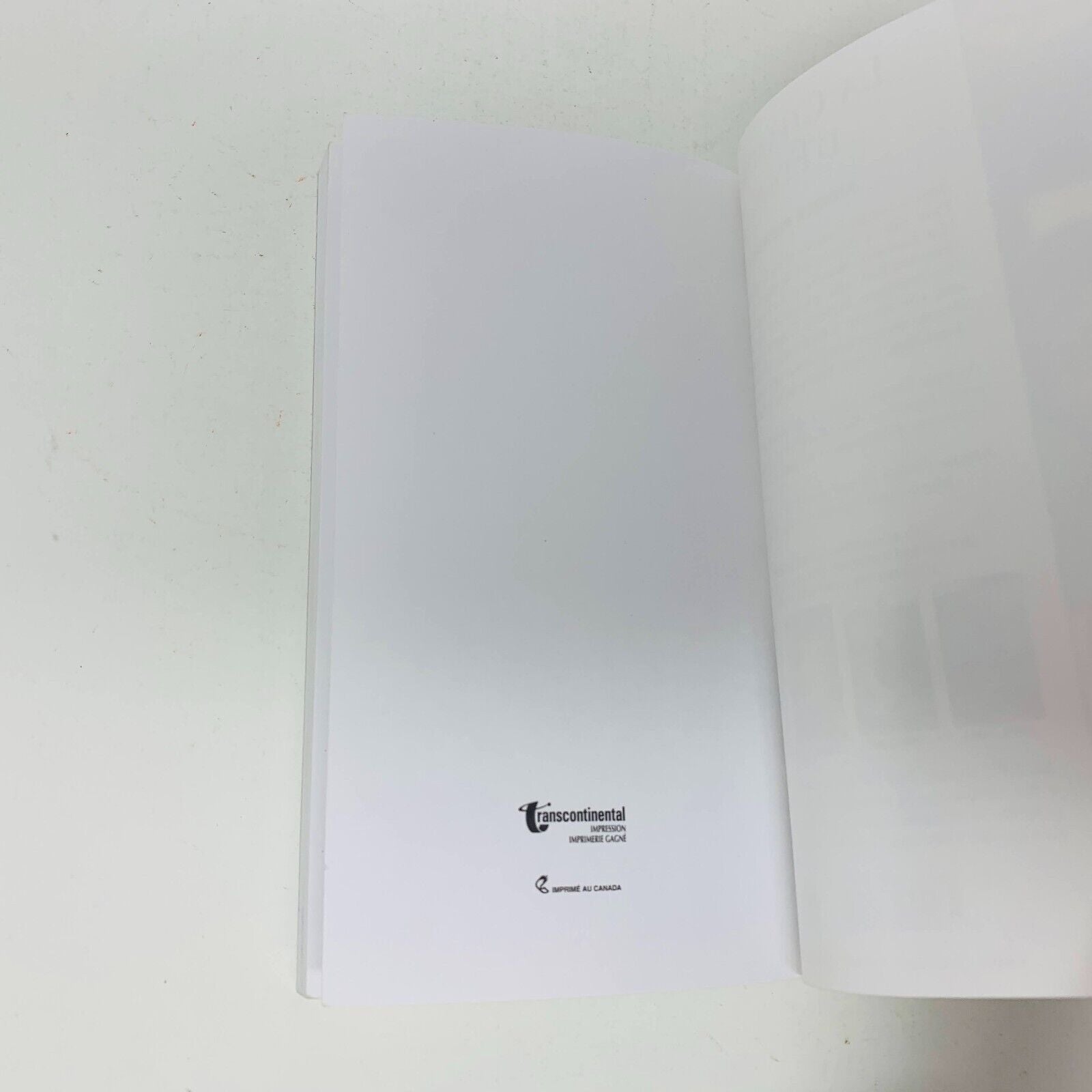 La Chambre d'Éden/Lumière Blanche/Deuxième Vie Titan Anique Poitras Lot 4 Livres