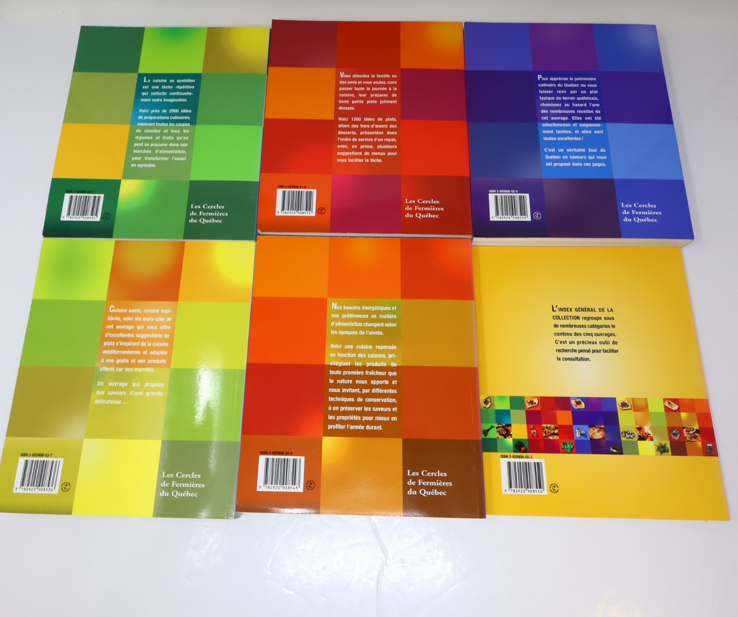 Coffret qu'est-ce qu'on Mange Les Cercles de Fermières du Québec 2003 Français