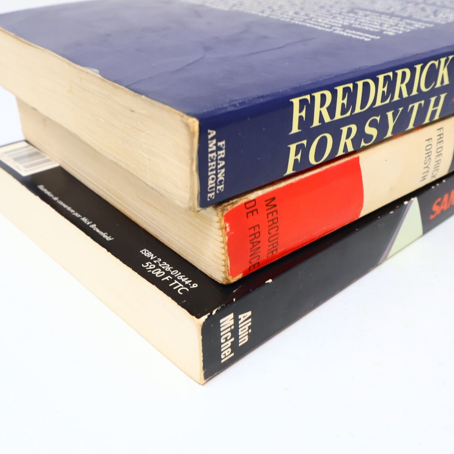 Lot 3 Frederick Forsyth Sans Bavures Chacal L'Alternative du Diable Livres PB