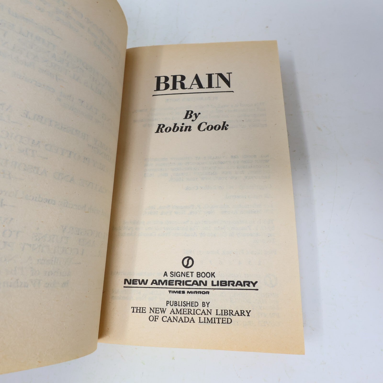 Robin Cook 2 Books Lot Brain/Fever Signet Paperback Horror Thriller Medical 80s