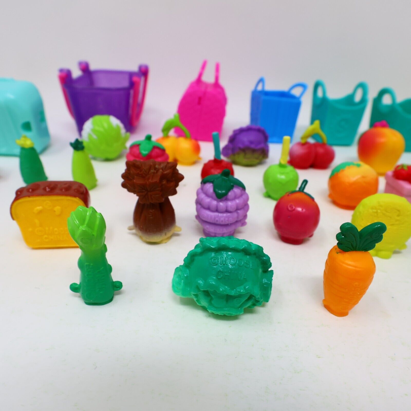 Lot of 24 Shopkins Figures Toys Mixed Fruits Vegetables Peach Apple Onion Moose