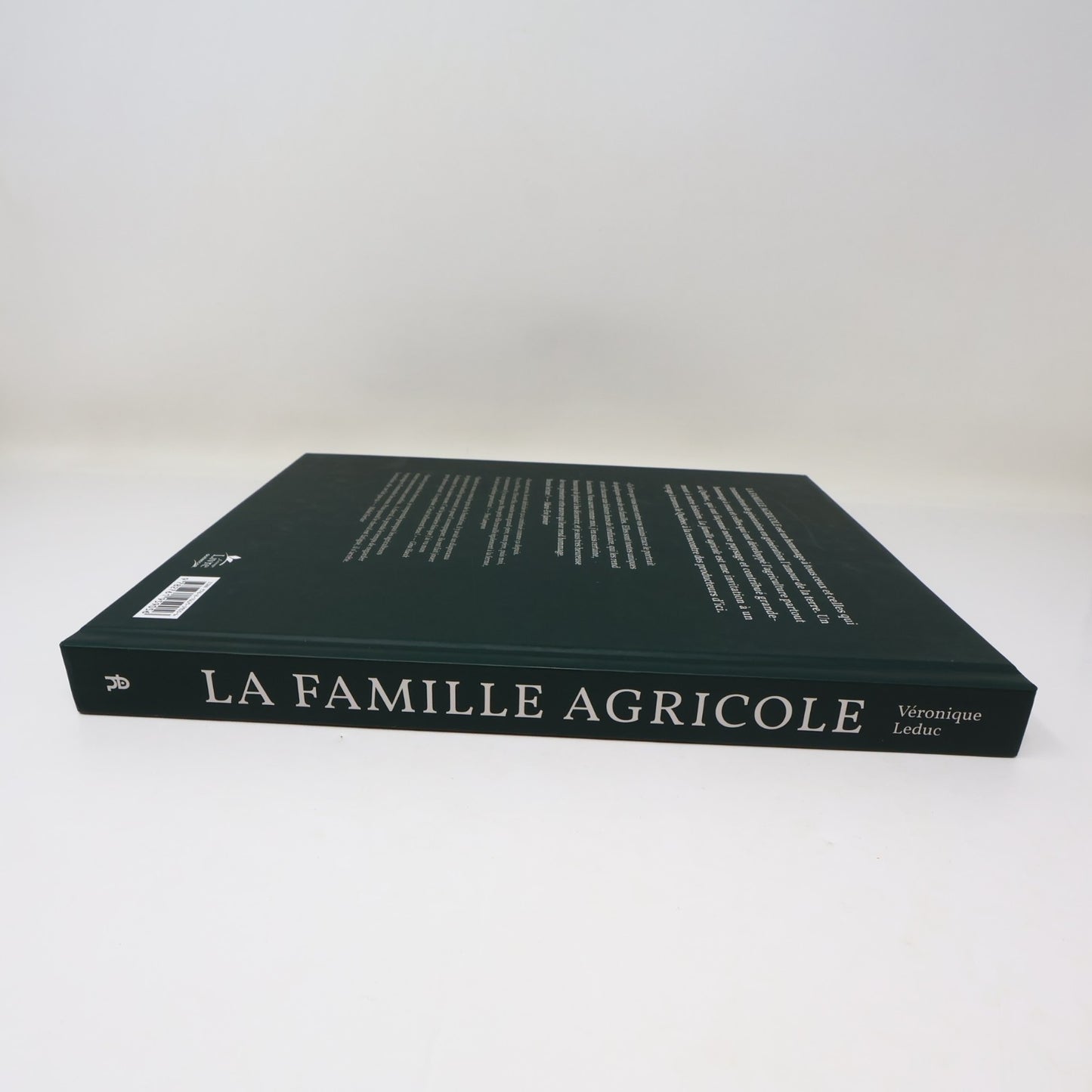 La Famille Agricole Véronique Leduc De L'homme 2021 HC Agriculture Alimentation