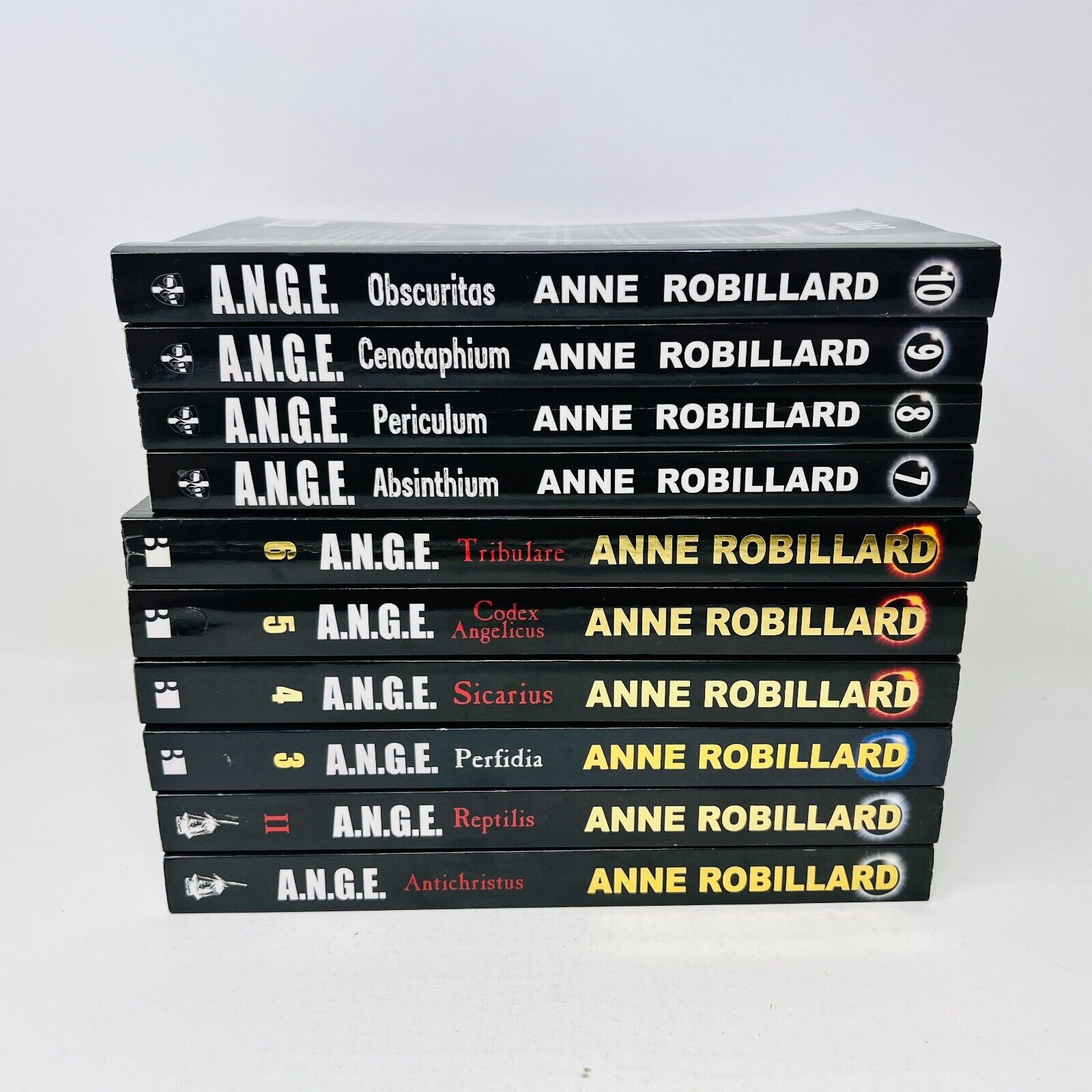 Lot de 10 Livres A.N.G.E #1-10 Anne Robillard Série Complète Antichristus Ange