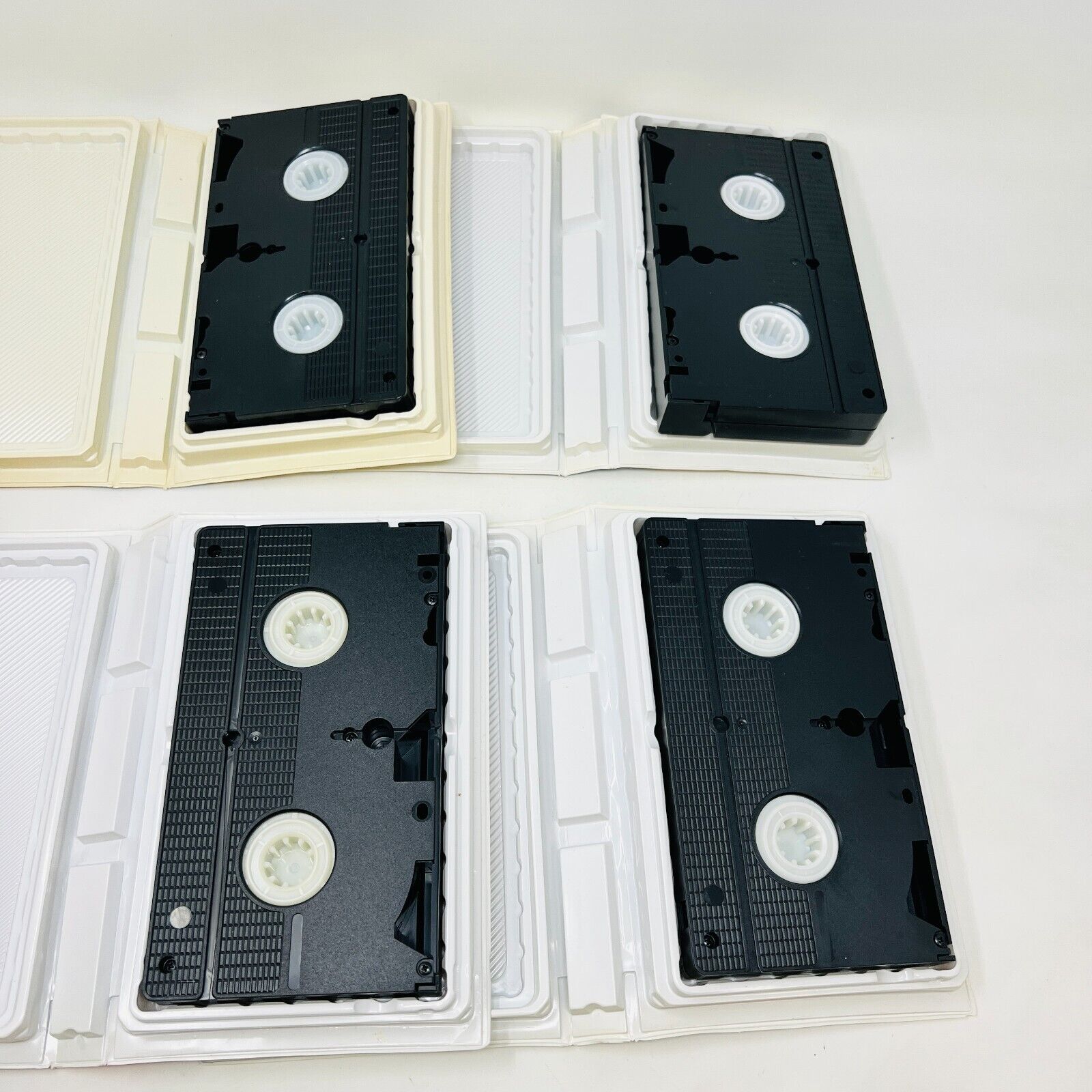 8x Caillou VHS en Français/in French Testés Cinar NTSC Lot Set Docteur Caillou