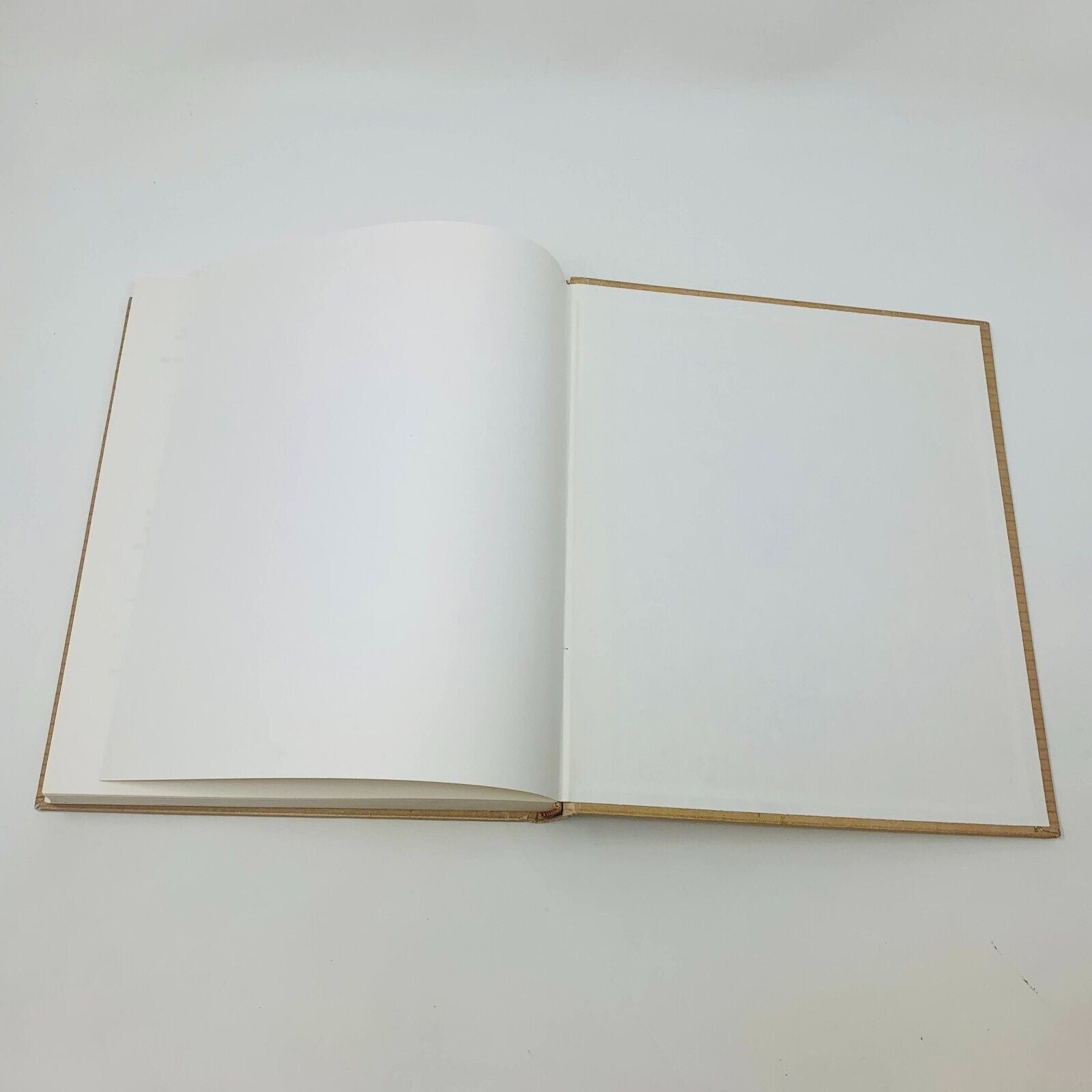 1973 La Cuisine de Monique Chevrier Mirabel Livre Recettes en Français Cookbook