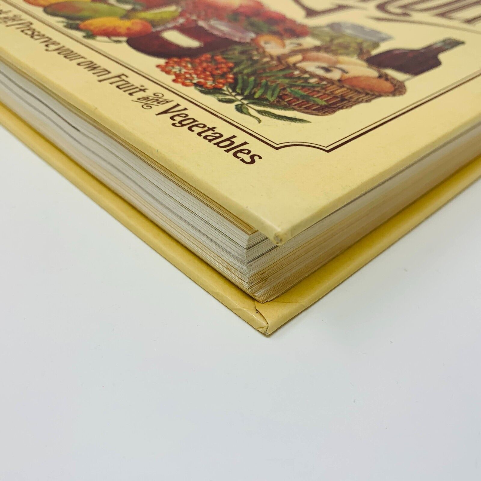 1977 Food From Your Garden Reader's Digest Grow Cook Preserve Fruit & Vegetables