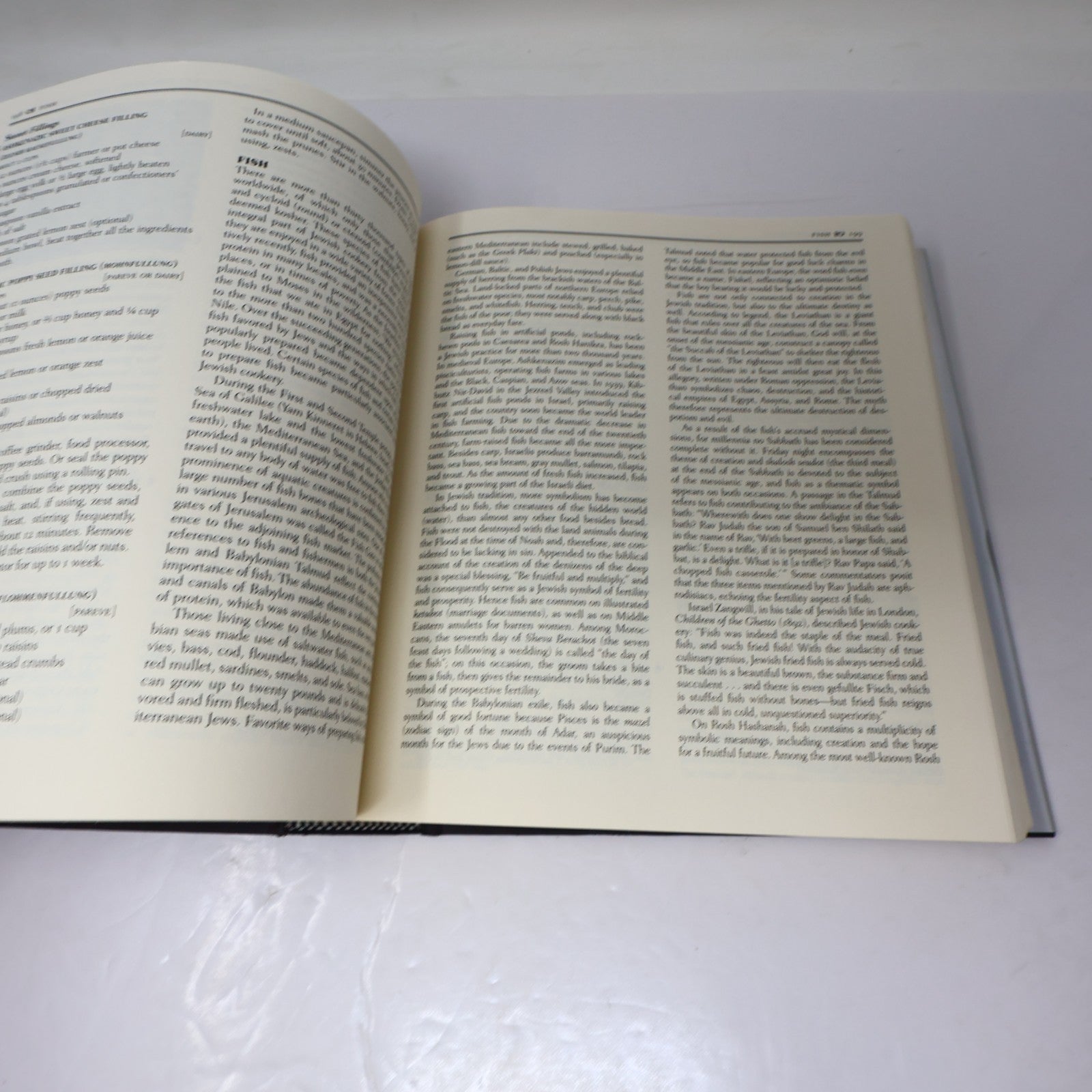 Encyclopedia of Jewish Food Gil Marks Wiley 2010 HC DJ Cookbook Jews Judaism