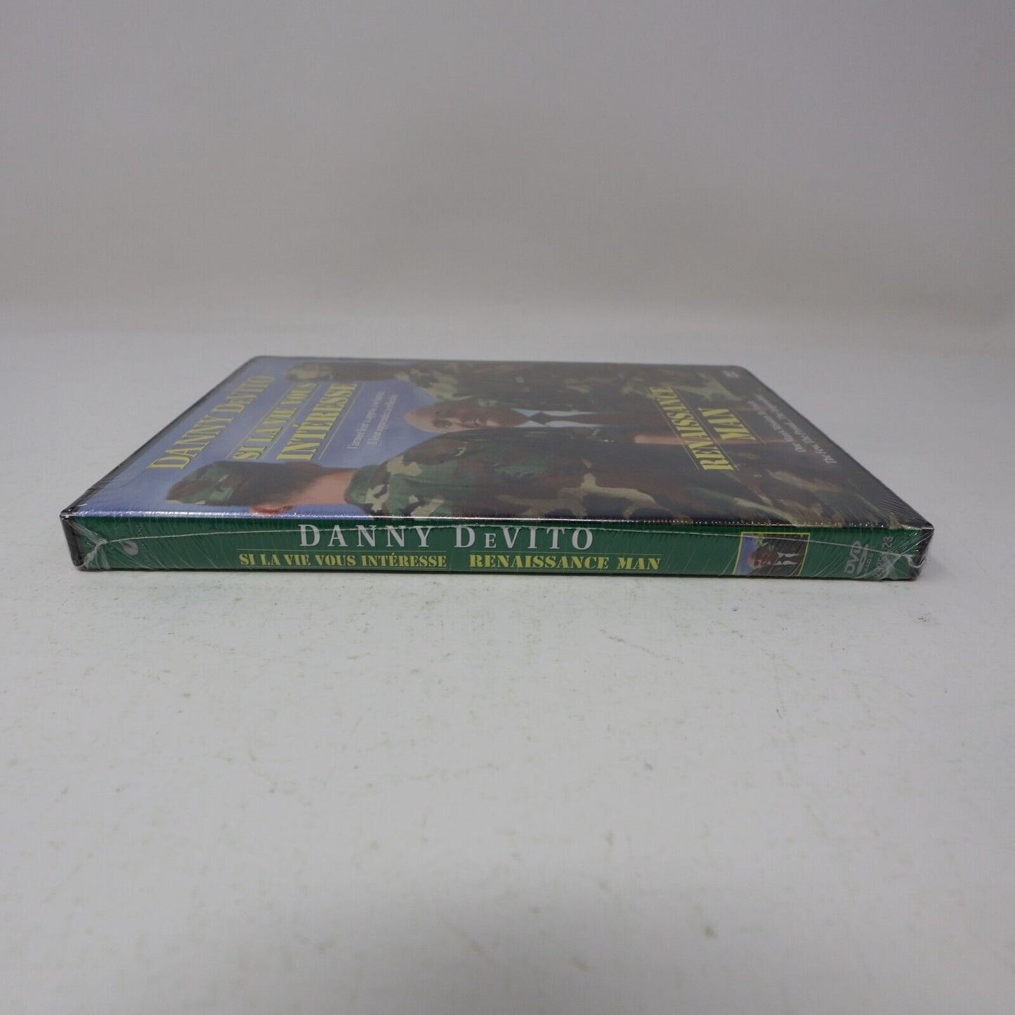 Si La Vie Vous Intéresse / Renaissance Man DVD Français Dany DeVito NTSC Scellé
