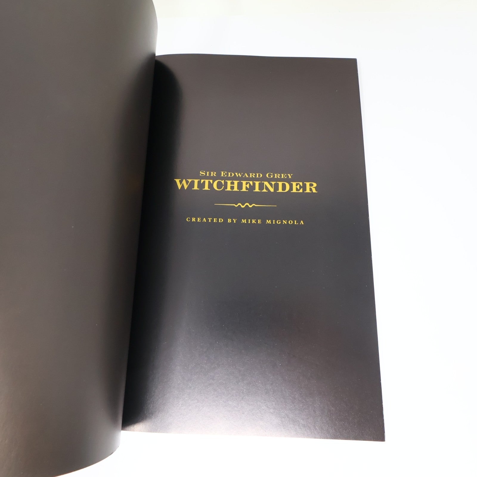 The Gates of Heaven Mike Mignola Witchfinder #5 Dark Horse 2019 PB Comics Crime