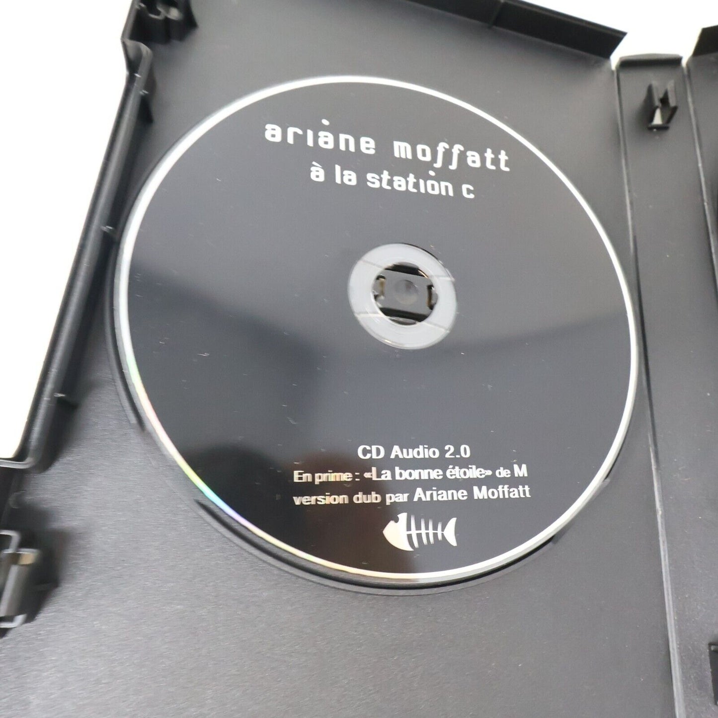 Ariane Moffatt à la Station C Album CD + 2 DVD NTSC Testé 4:3 Poussière d'Ange
