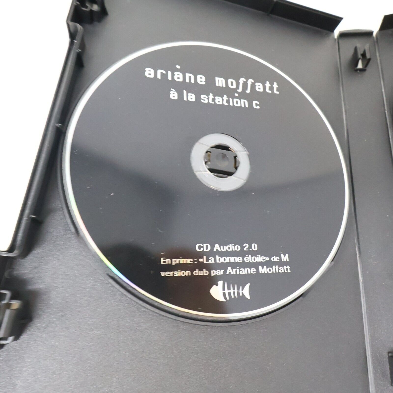 Ariane Moffatt à la Station C Album CD + 2 DVD NTSC Testé 4:3 Poussière d'Ange