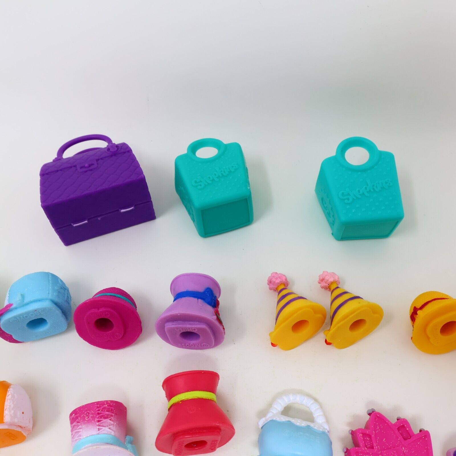 Lot of 21 Shopkins Figures Toys Mixed Sun Glasses Hat Hands Bag Baskets Moose