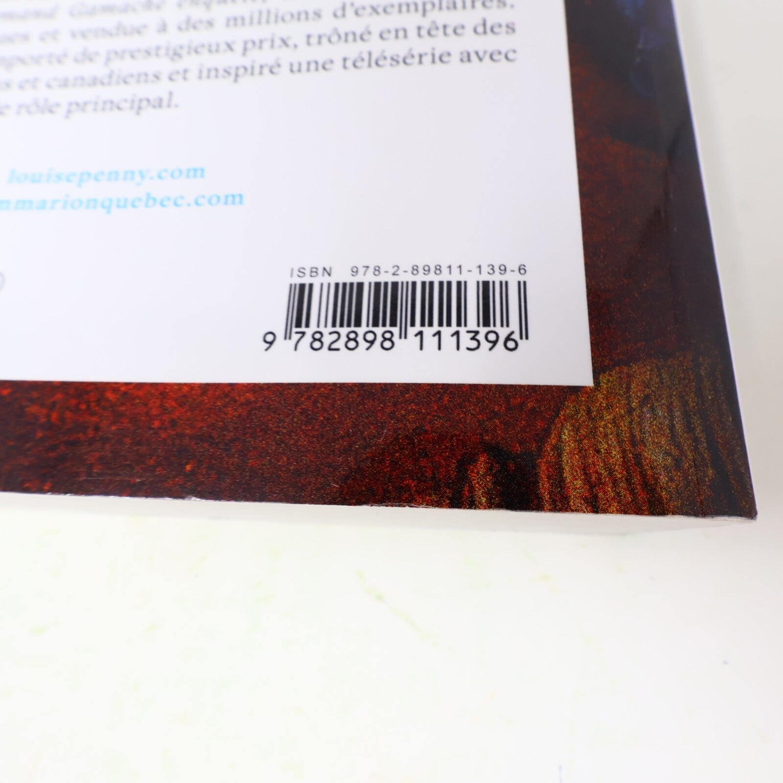 2023 Un Monde de Curiosités Louise Penny Flammarion Crime et Mystère Policier PB
