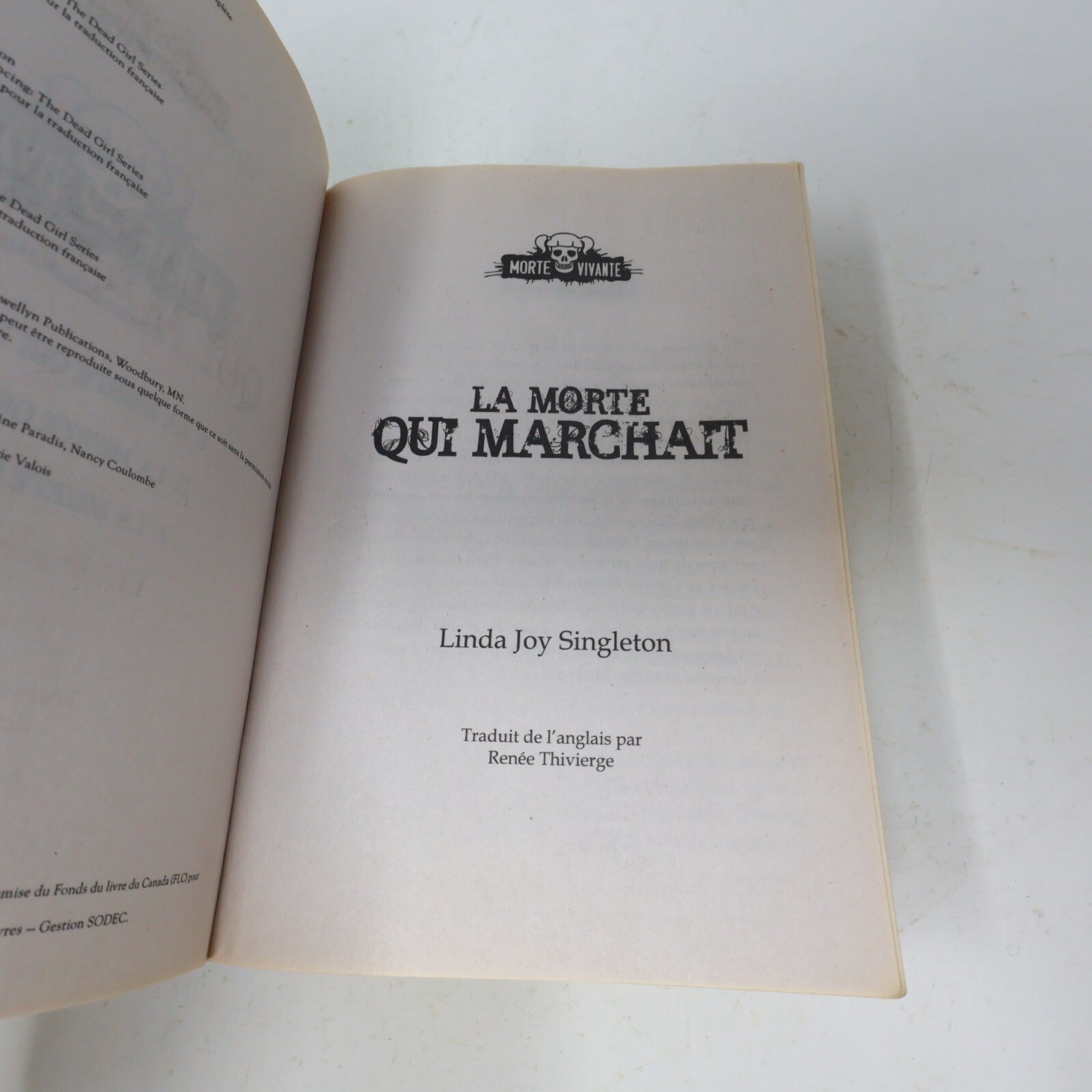 2015 Morte Vivante Série Complète Linda Joy Singleton Omnibus Marchait Aimait PB