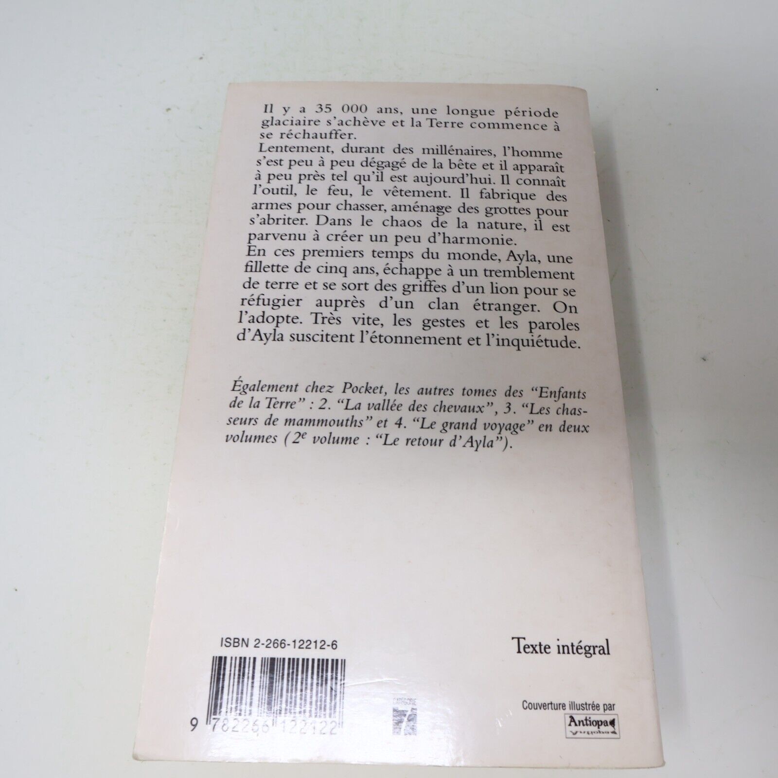 Lot 8 Livres Les Enfants de la Terre #1-6 Jean M. Auel Série Complète Français