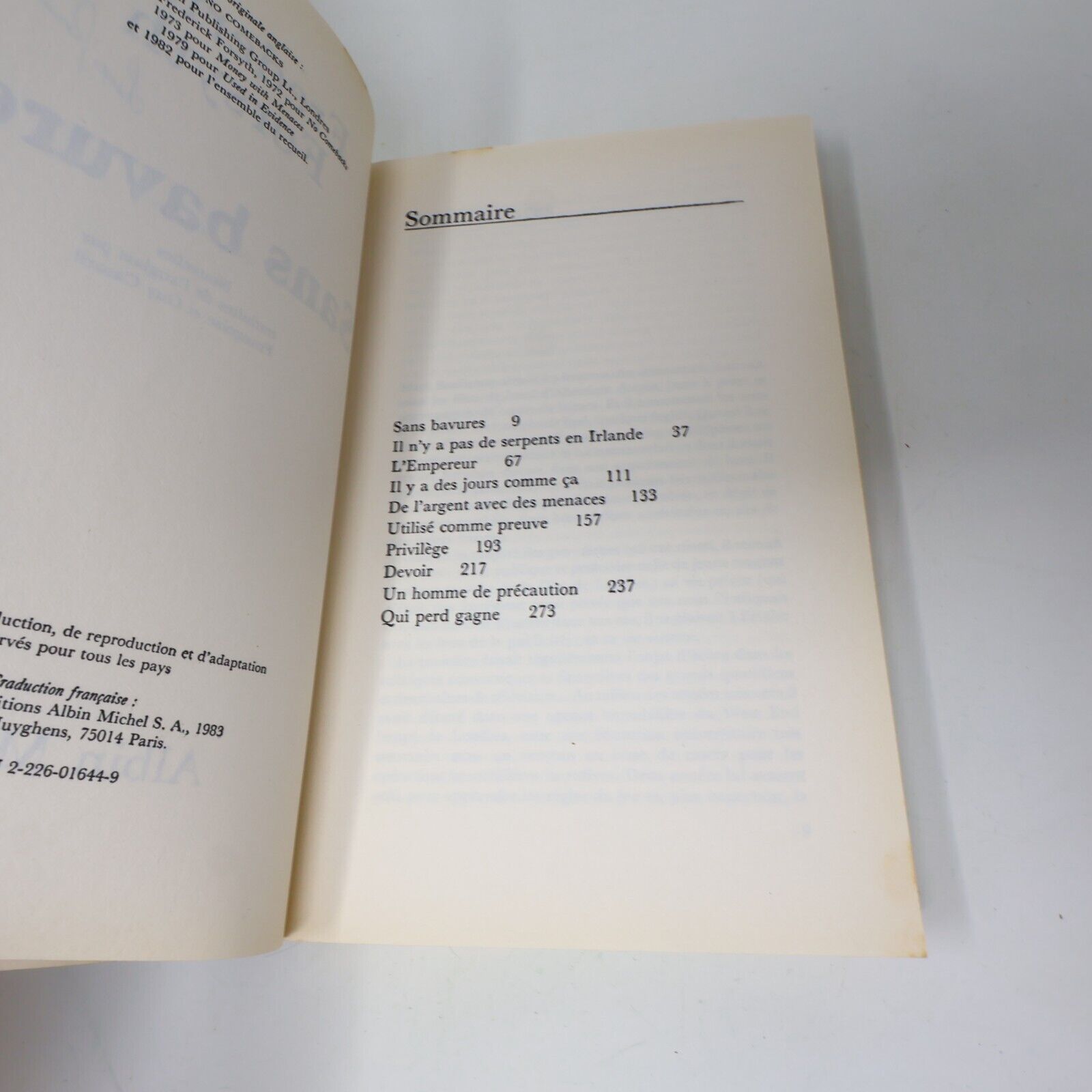 Lot 3 Frederick Forsyth Sans Bavures Chacal L'Alternative du Diable Livres PB