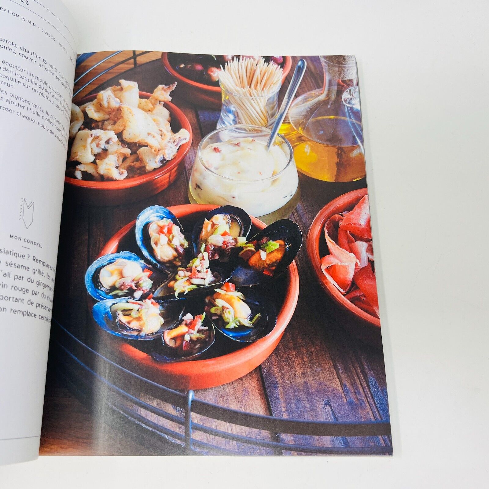 2013 Entre Nous de Jonathan Garnier Guide Culinaire Cuisine Recettes Français PB