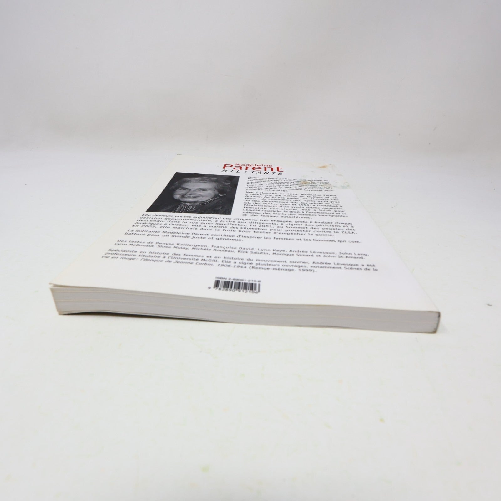 Livre Signé Madeleine Parent Militante Andrée Lévesque 2003 Remue-ménage Société