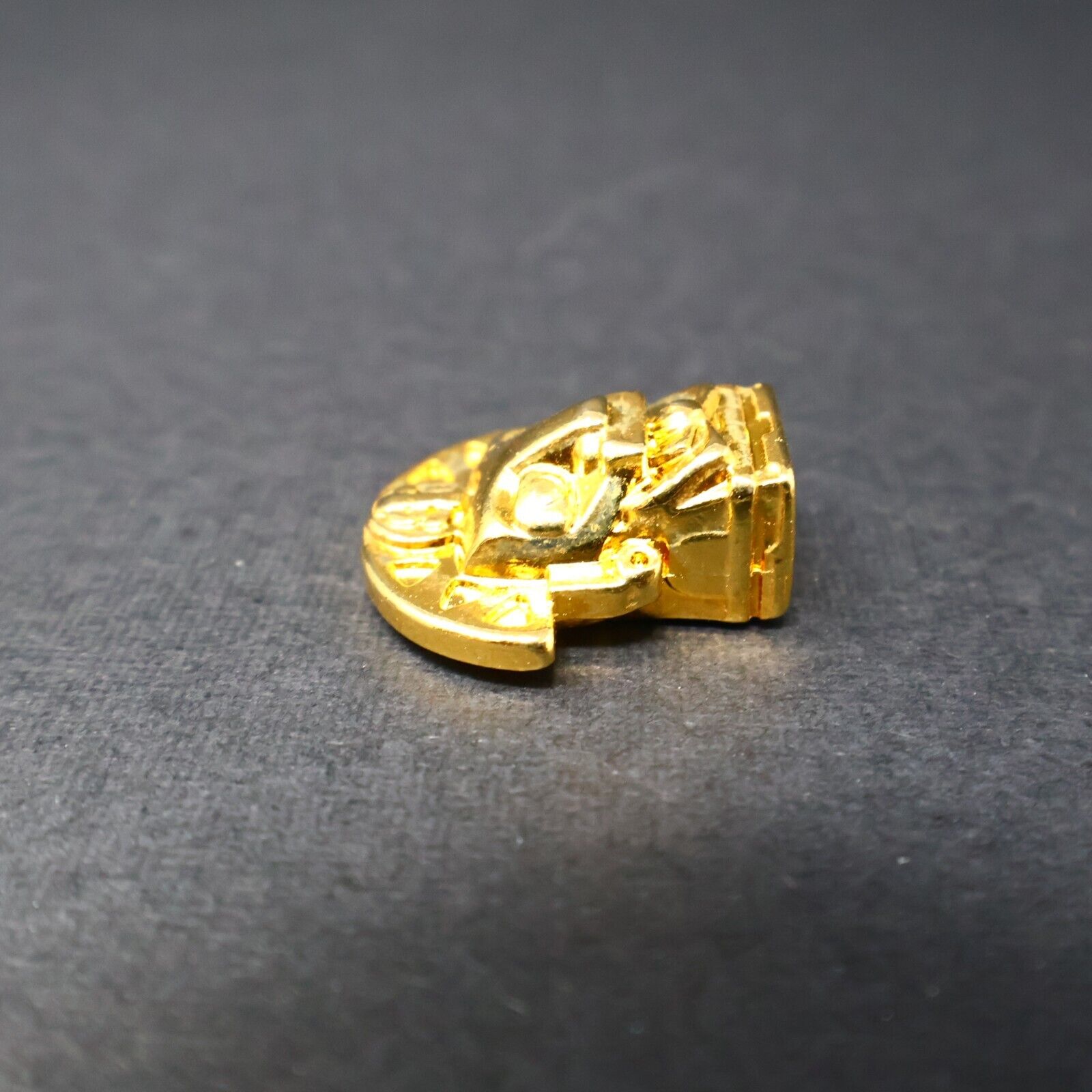 Treasure X Golden Idol Ultra Rare Gold Dipped Treasure Moose Toy Accessory Chest