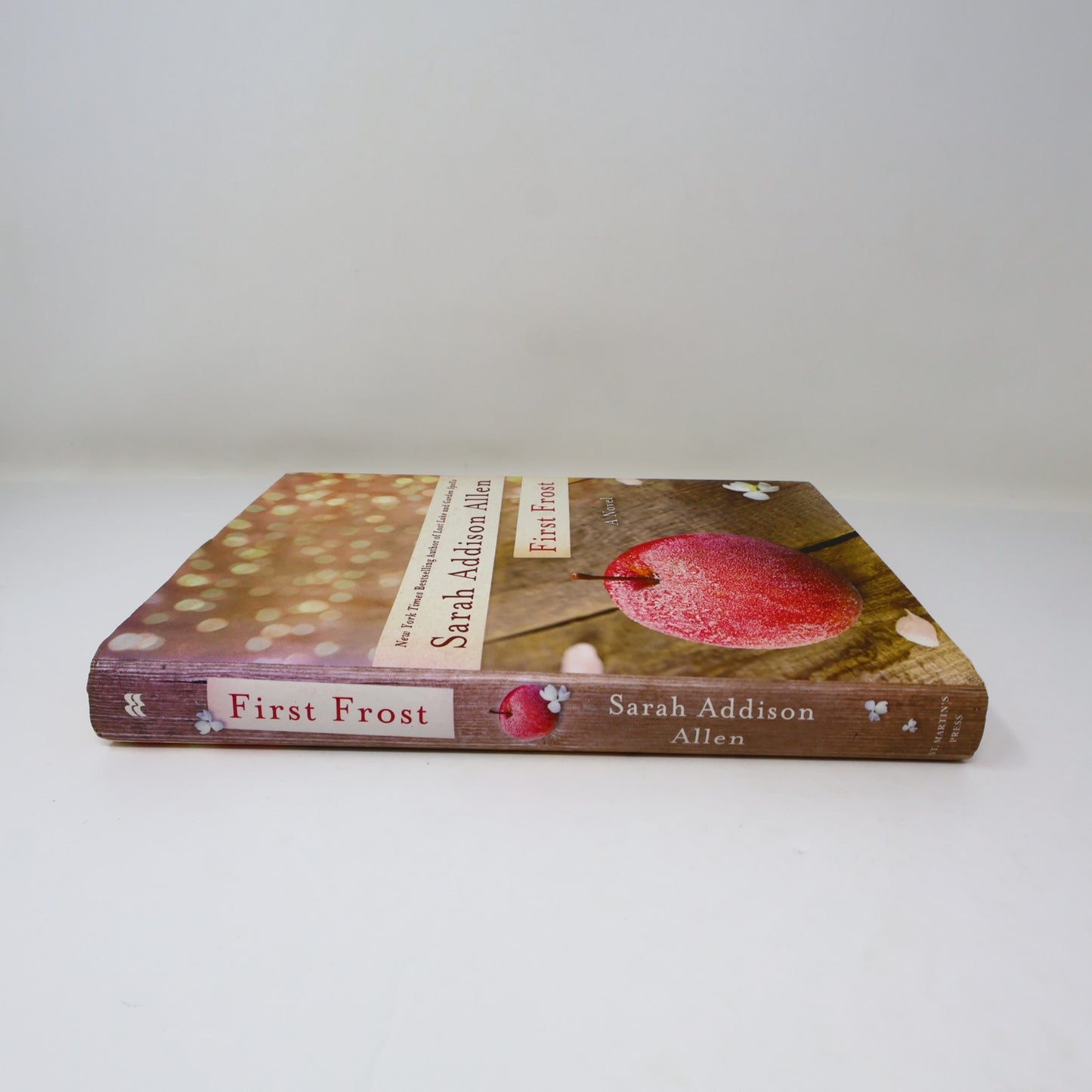 First Frost a Novel Sarah Addison Allen St. Martin's 2015 HC DJ Fantasy Romance