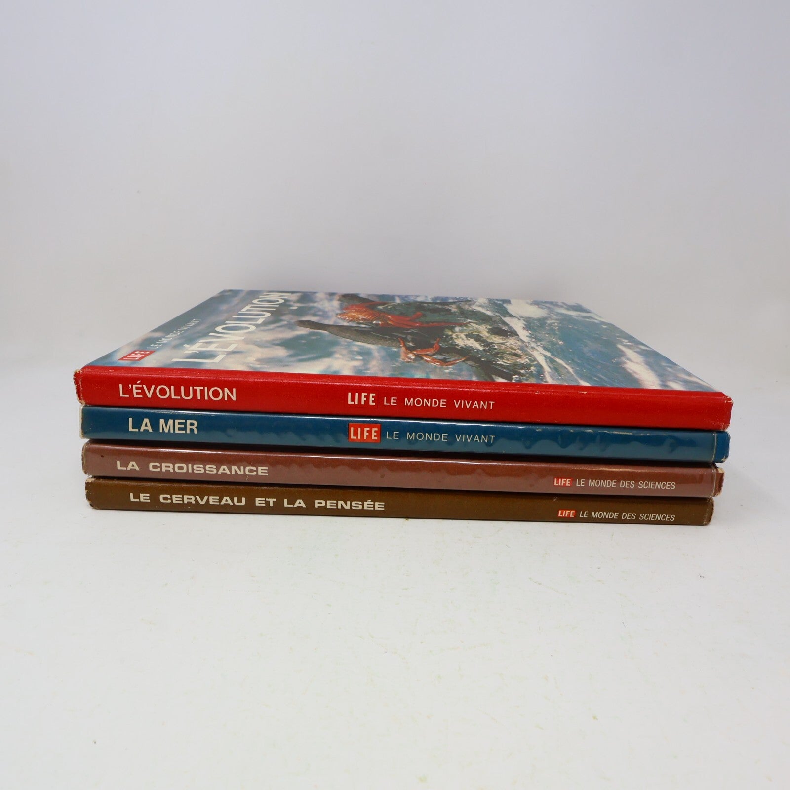 Life Le Monde Vivant/des Sciences Croissance Évolution Lot 4 Livres Français HC