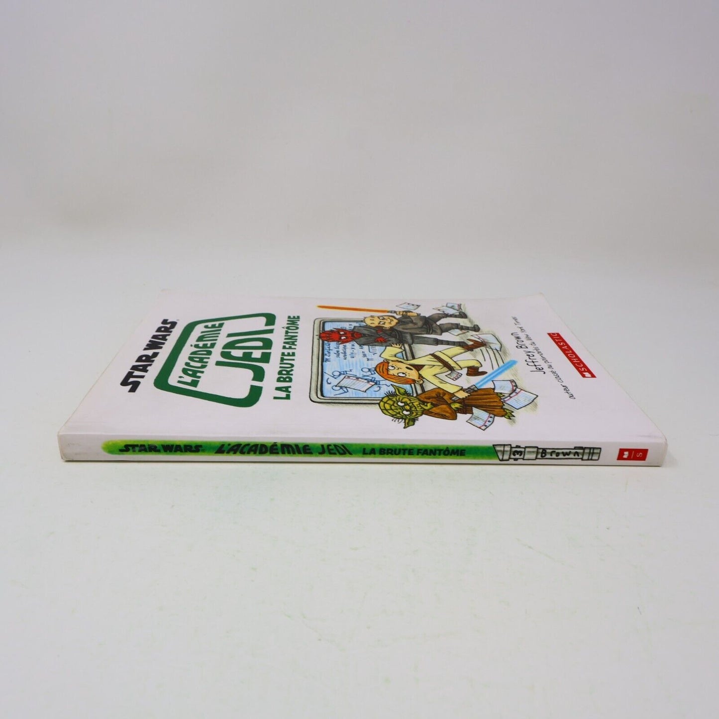 L'Académie Jedi #3 La Brute Fantôme Jeffrey Brown Star Wars 2015 Scholastic Ados