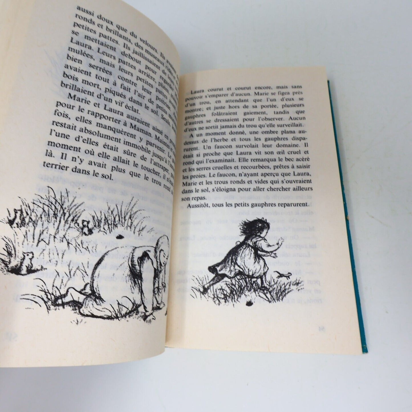 Lot 8 Livres La Petite Maison dans la Prairie #1-8 Laura Ingalls Wilder French