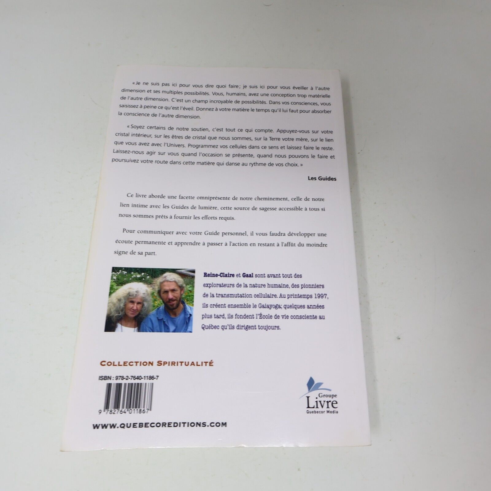 Les Guides au Quotidien Reine-Claire Gaal OJJA, La Paix sur Terre 2008 Quebecor