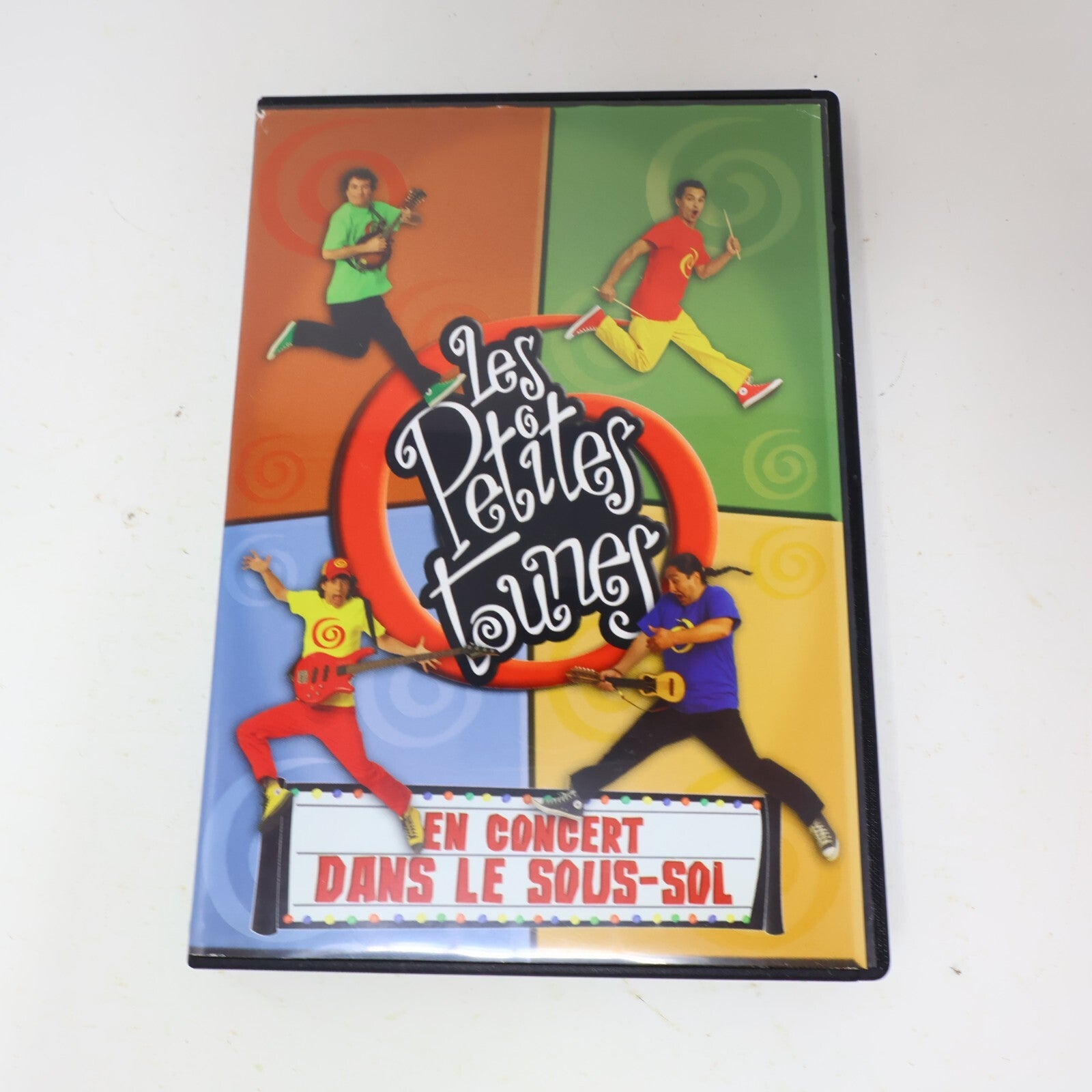 Les Petites Tounes en Concert dans le Sous-Sol DVD Spectacle Enfants Musique