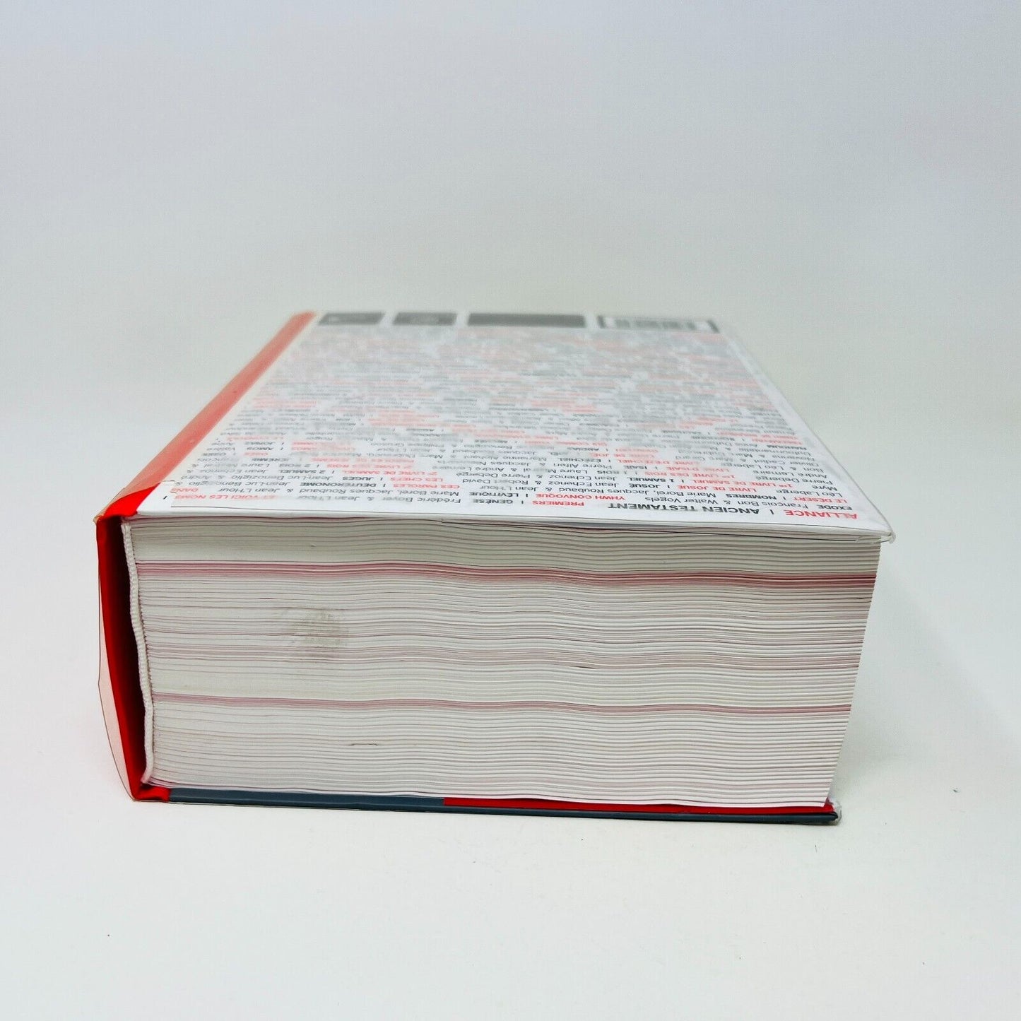 2001 La Bible Nouvelle Traduction Bayard/Médiaspaul en Français/French Hardcover