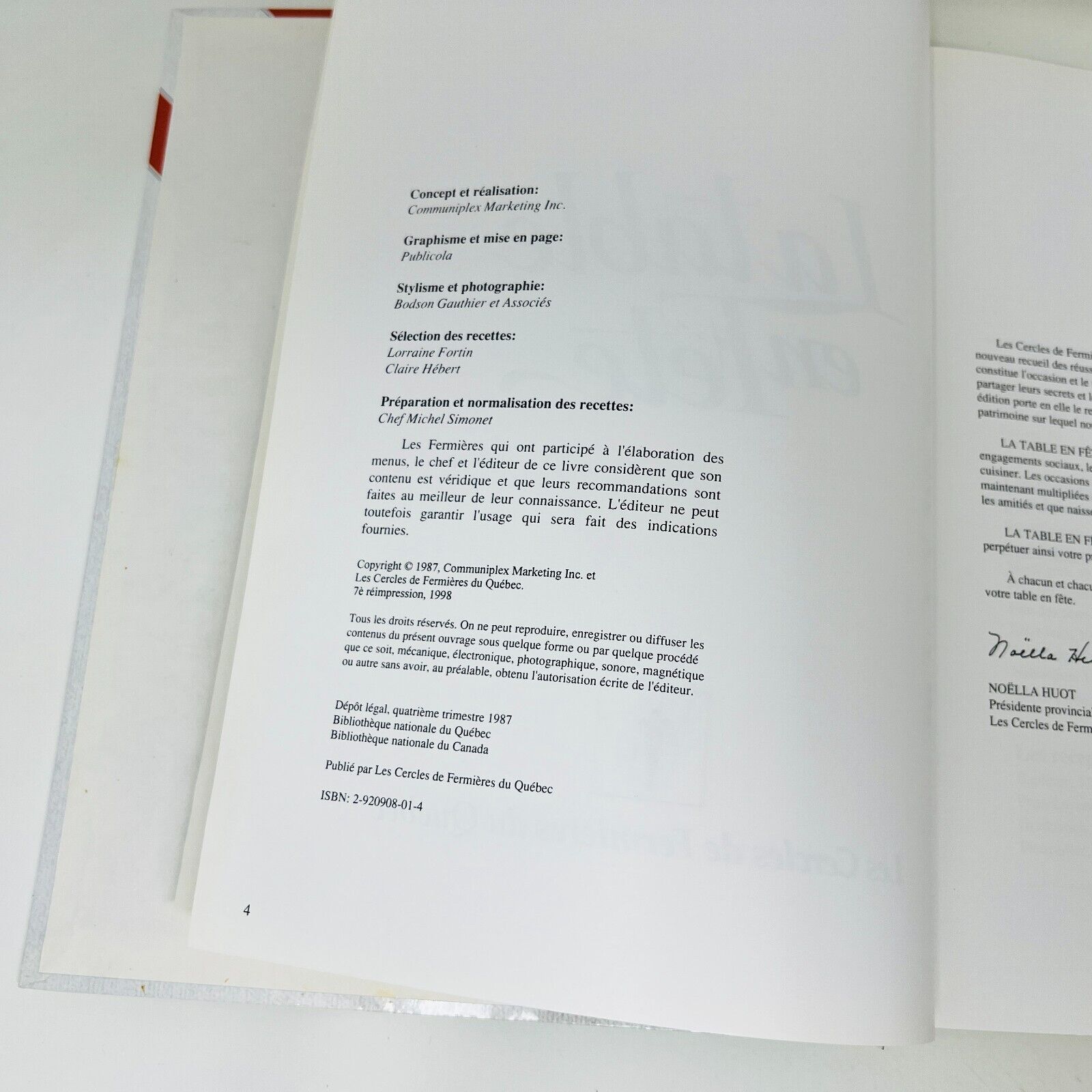 1998 La Table en Fête Les Cercles des Fermières du Québec Livre Recettes Cuisine