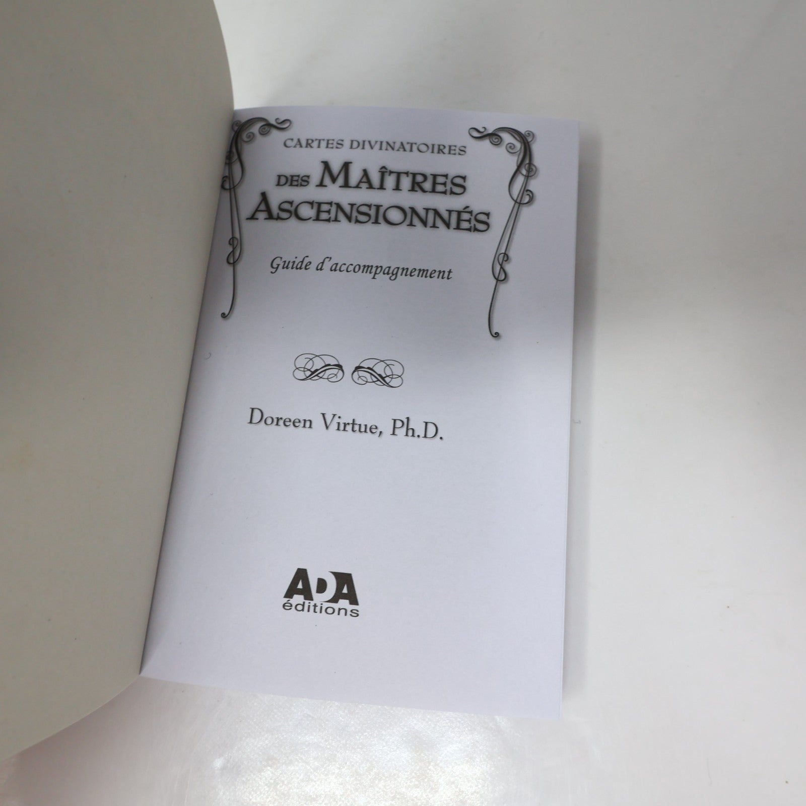 Cartes Divinatoires des Maîtres Ascensionnés Doreen Virtue Complet Tarot Cards