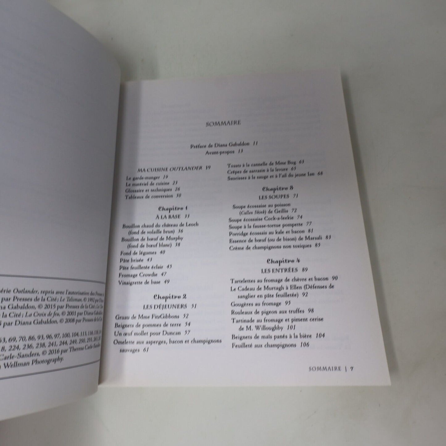 2017 Dans la Cuisine de Outlander Le Chardon et le Tartan Recettes Trécarré PB