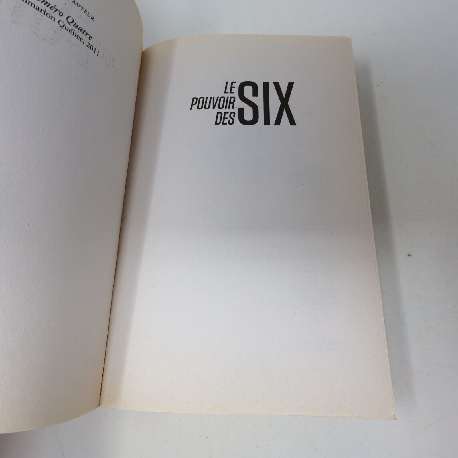 2012 Le Pouvoir des Six Pittacus Lore Jeunes Adultes Science-Fiction Flammarion